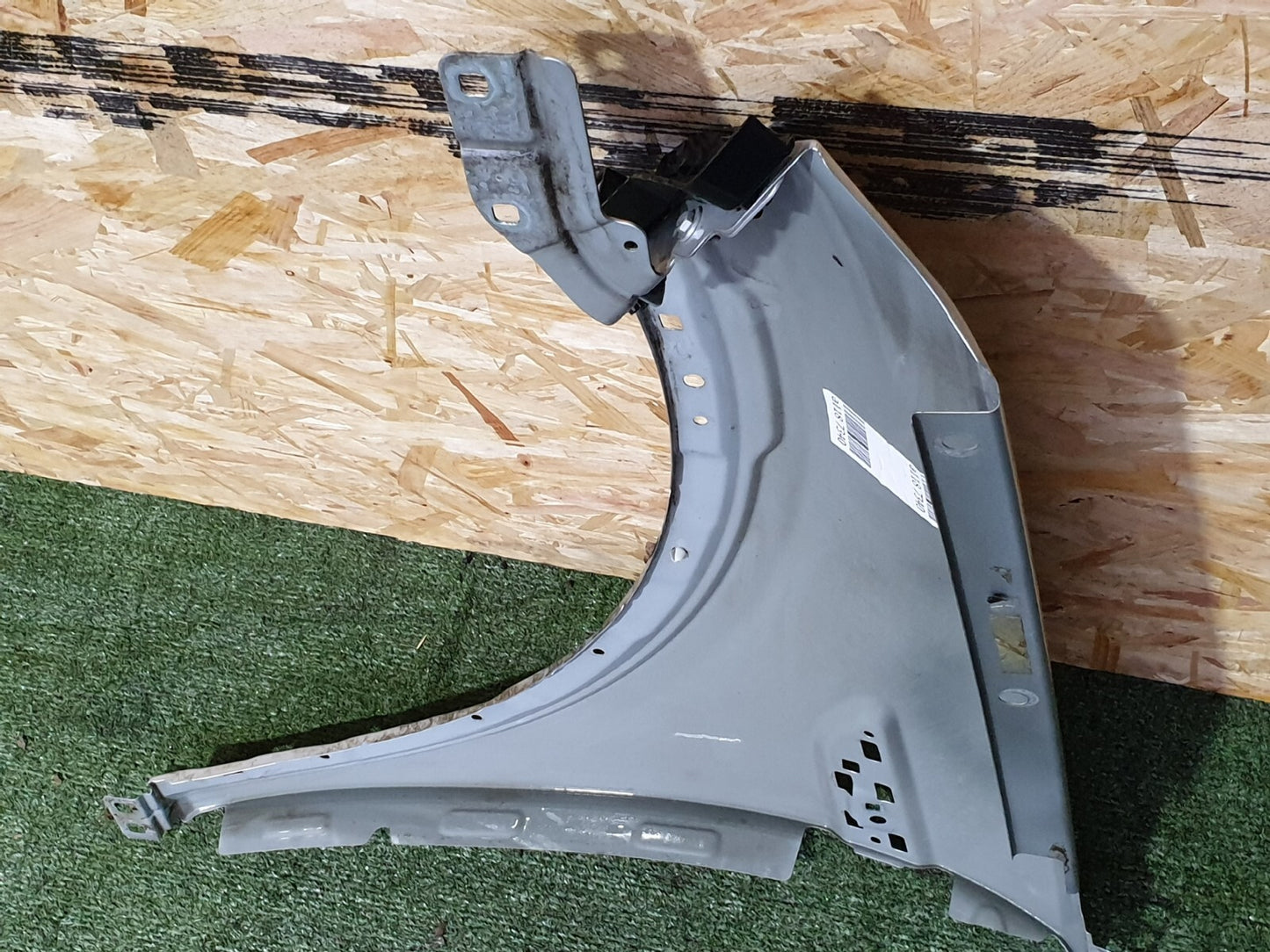 ✅2016 LAND ROVER DISCOVERY SPORT L550 2.0D FRONT RIGHT WING PANEL SILVER A118 - Image 9