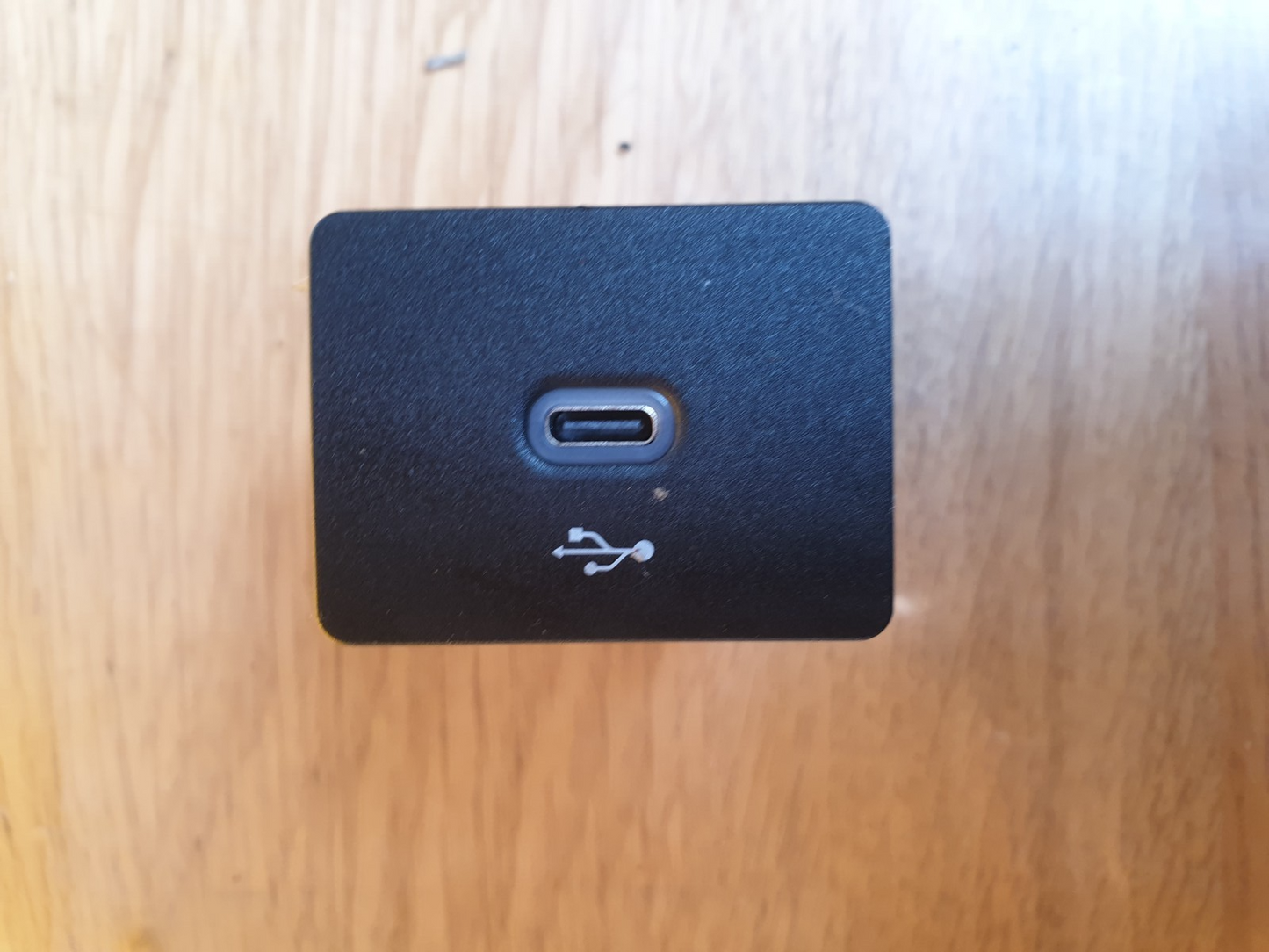 ✅FORD PUMA ST-LINE 1.0 PETROL 2022 USB PORT M1TT14F014AC Warranty A202 - Image 1
