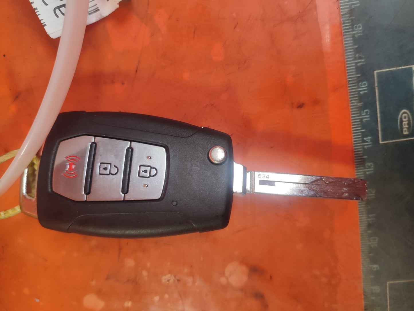 ✅2016 SSANGYONG TIVOLI ELX 3 BUTTON REMOTE FLIP KEY FOB 87510-35050 + WARRANTY - Image 4