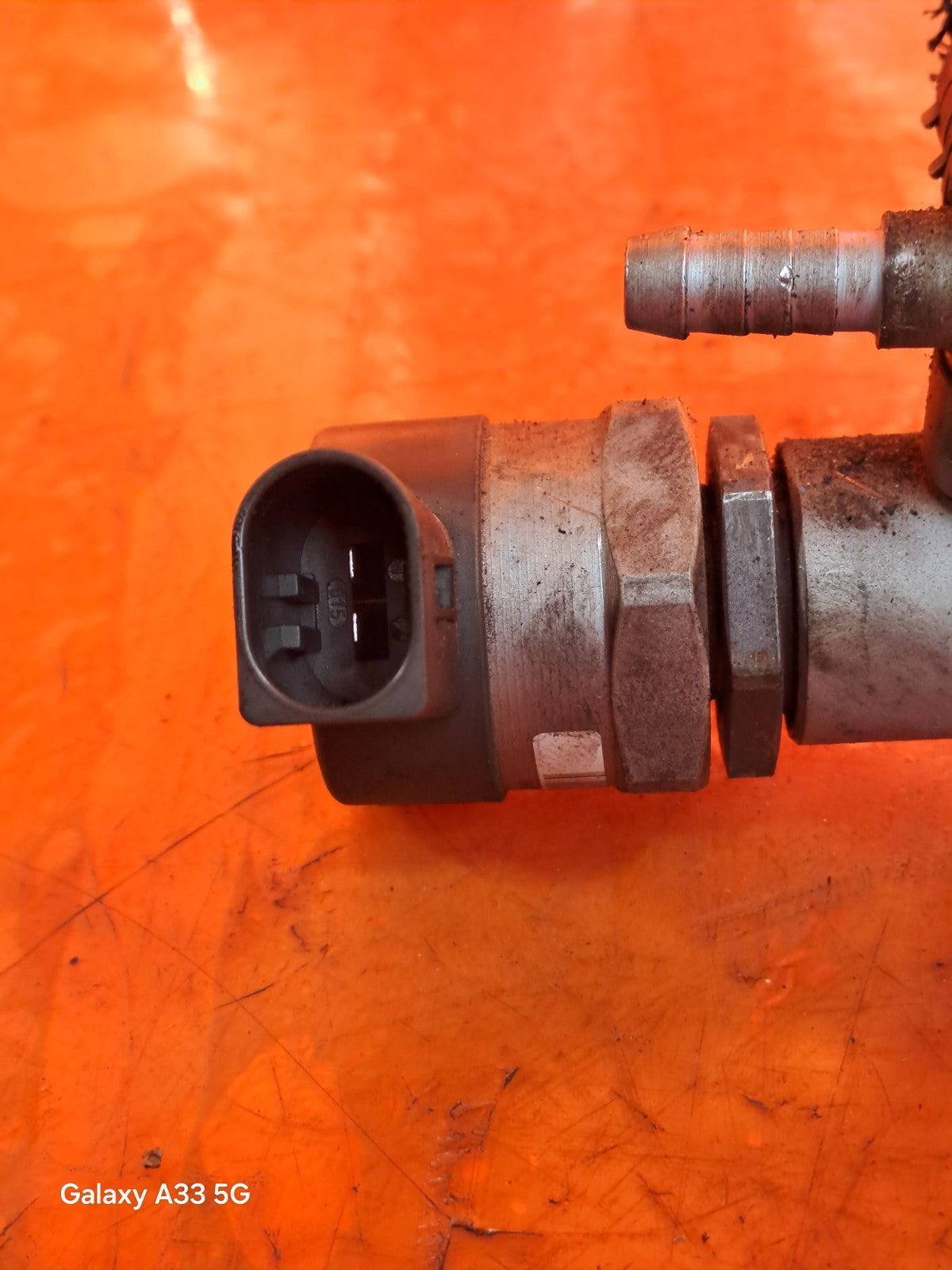 ✅AUDI Q7 S LINE 3.0 DIESEL 2007 RIGHT FUEL INJECTOR RAIL 059130090AG Warranty - Image 2