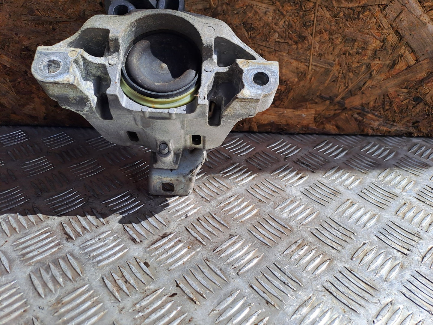 ✅MERCEDES B180 W246 1.8 DIESEL 2012 LEFT ENGINE MOUNT A2462400217 Warranty A299 - Image 7