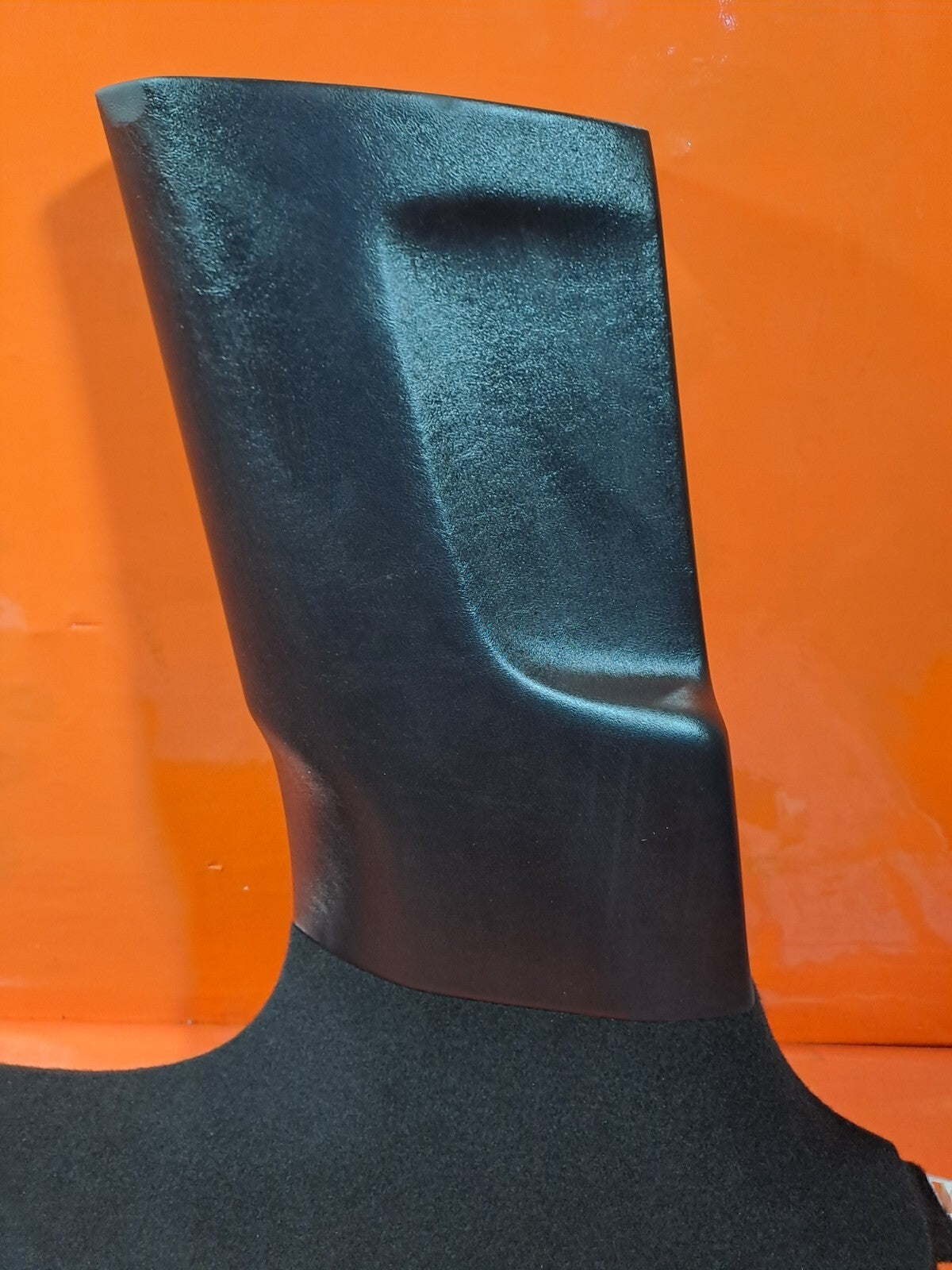 TESLA MODEL 3 LONG 2024 LEFT SIDE LOWER B PILLAR COVER TRIM 1733794-10-E A207 - Image 2
