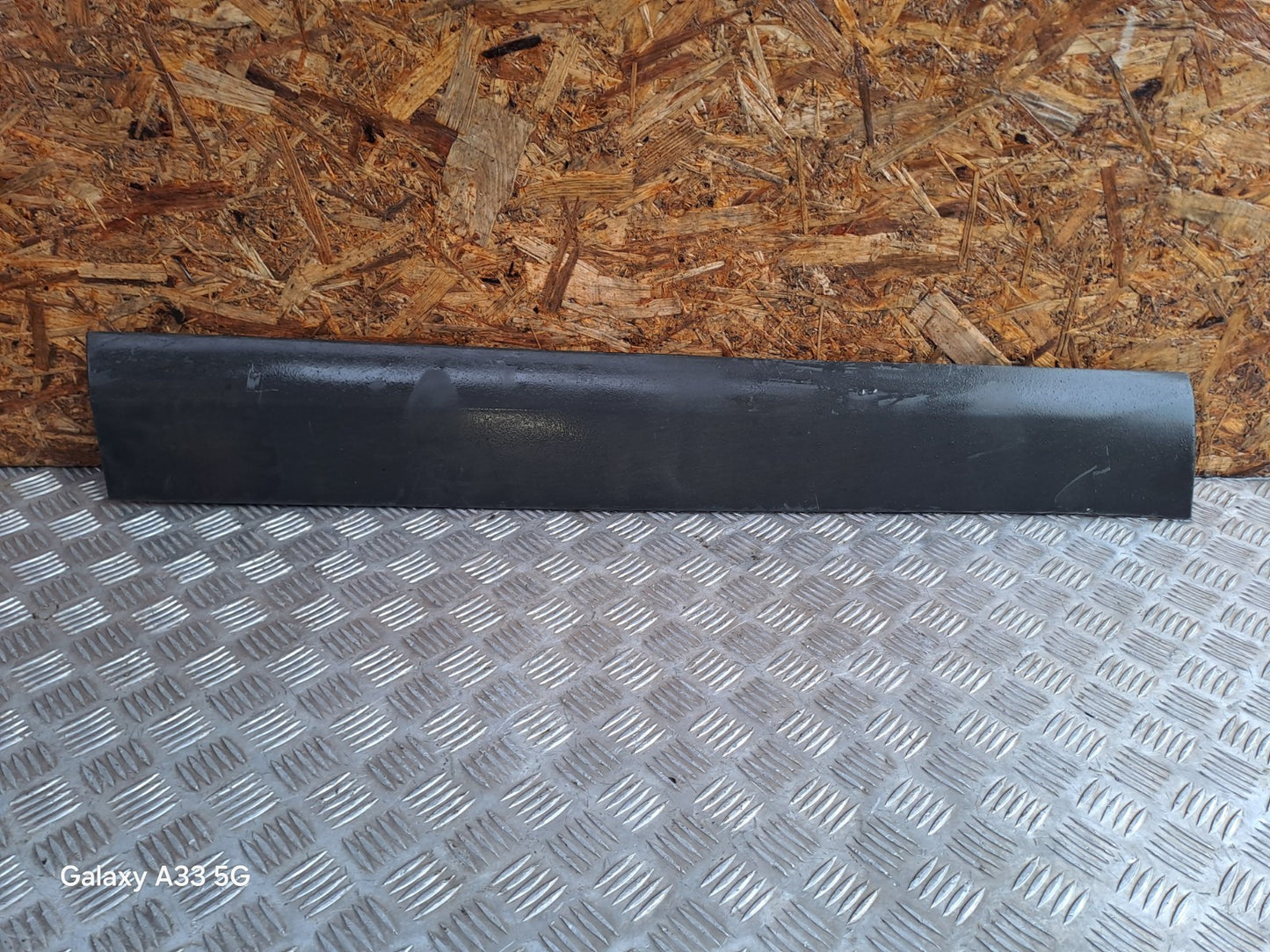 ✅Land Rover Discovery Sport Se Tech Td4 2.0 D 2016 FRONT LEFT DOOR MOULDING A111 - Image 6