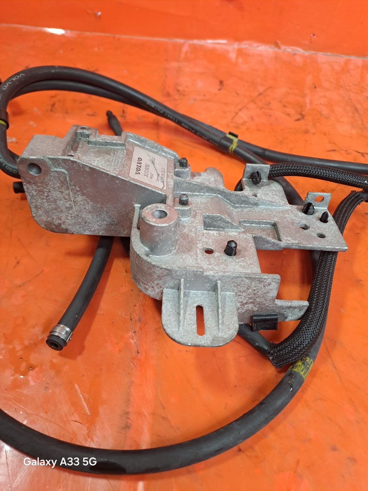 ✅VOLVO XC60 SE AWD 2.4 DIESEL 2012 SOLENOID VALVE & BRACKET 31319292 Warranty - Image 6
