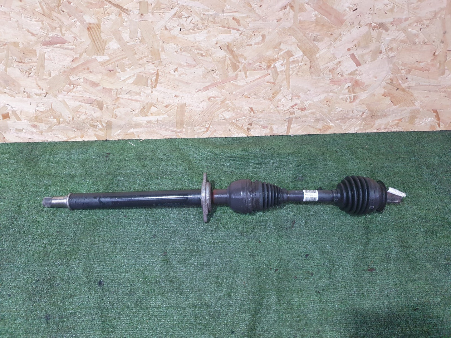 ✅2013 MERCEDES A CLASS W176 1.5D FRONT RIGHT MANUAL DRIVESHAFT A2463303000 A107 - Image 2