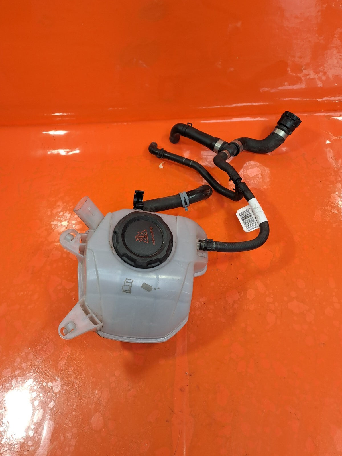 ebay-src:https://i.ebayimg.com/00/s/mtywmfgxmjaw/z/cteaaoswoybm-r6a/$_57.jpg