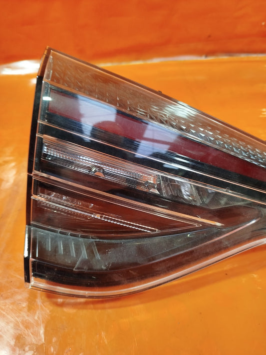 ✅RENAULT CLIO E-TECH 1.6 PETROL 2025 REAR LEFT INNER TAIL LIGHT 265558977R A331 - Image 2