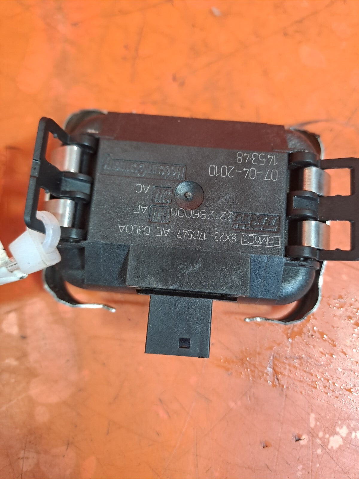 ✅2010 LAND ROVER DISCOVERY 4 L319 FRONT WINDSCREEN RAIN SENSOR 8X23-17D547-AE - Image 4