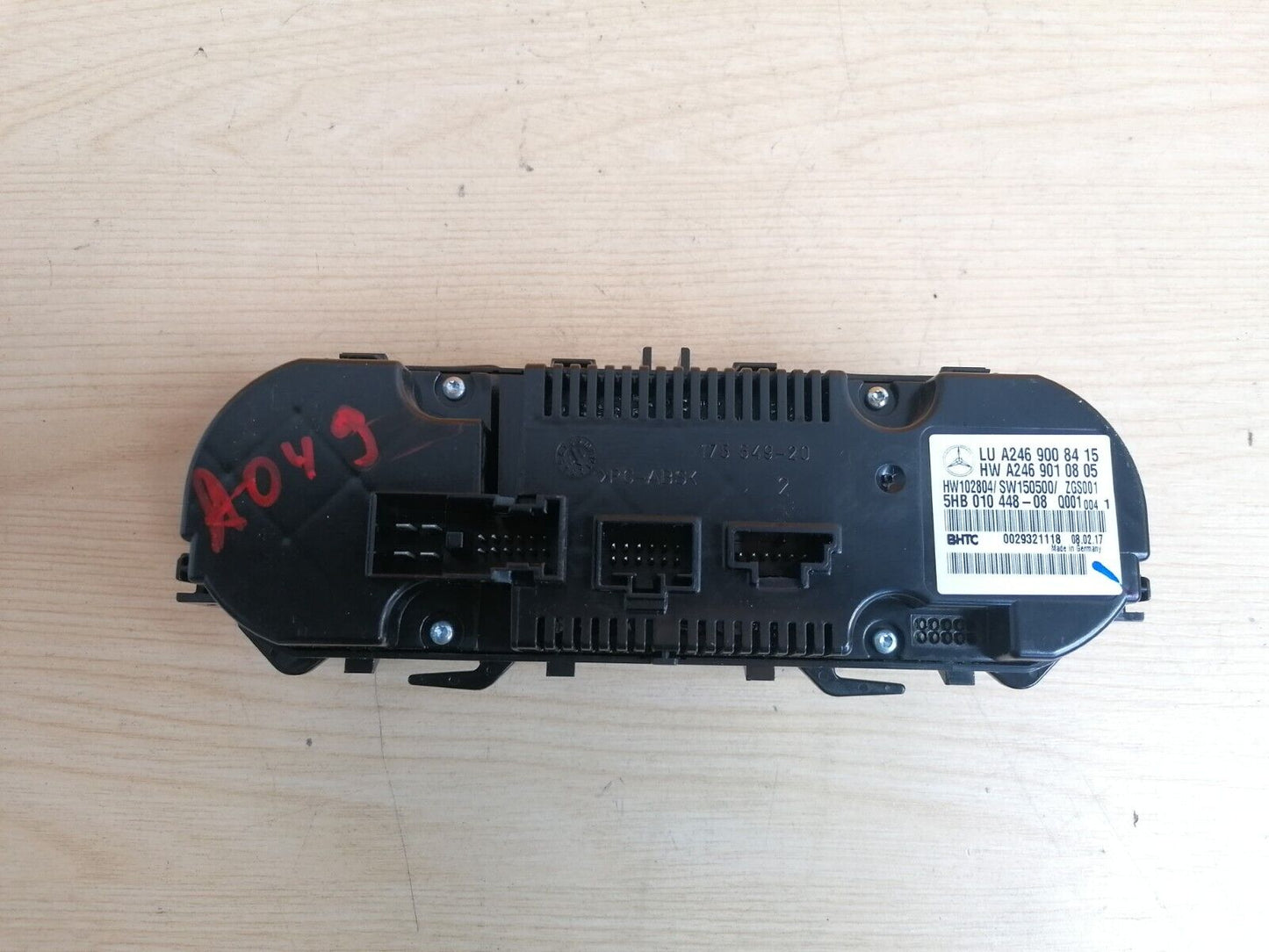 2017 MERCEDES AMG A200D W176 A/C AIR CON HEATER CONTROL PANEL A2469008415 A049