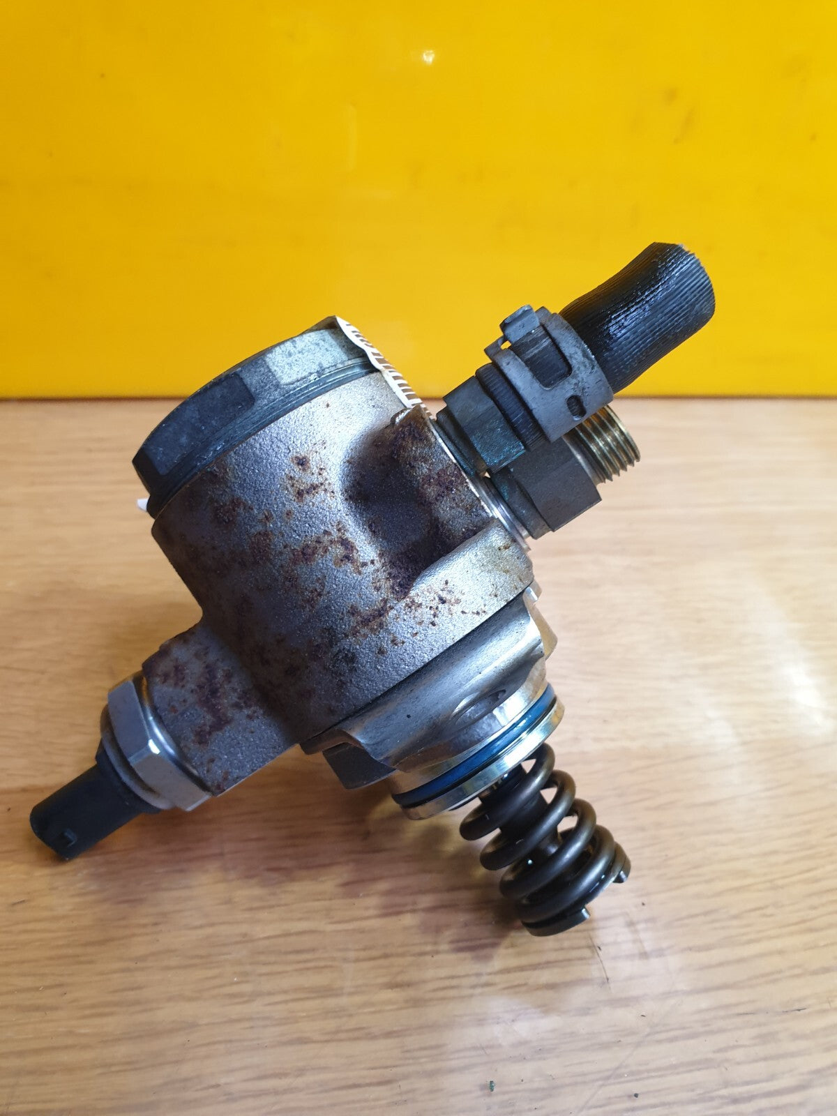 ✅2013 AUDI A1 SPORT 1.4P HIGH PRESSURE FUEL PUMP 03C127026M + WARRANTY A114 - Image 1
