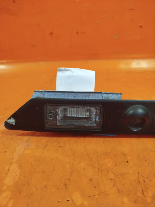✅2012 AUDI A5 1.8P REAR NUMBER PLATE LIGHTS 8E0827574C + WARRANTY A222 - Image 2