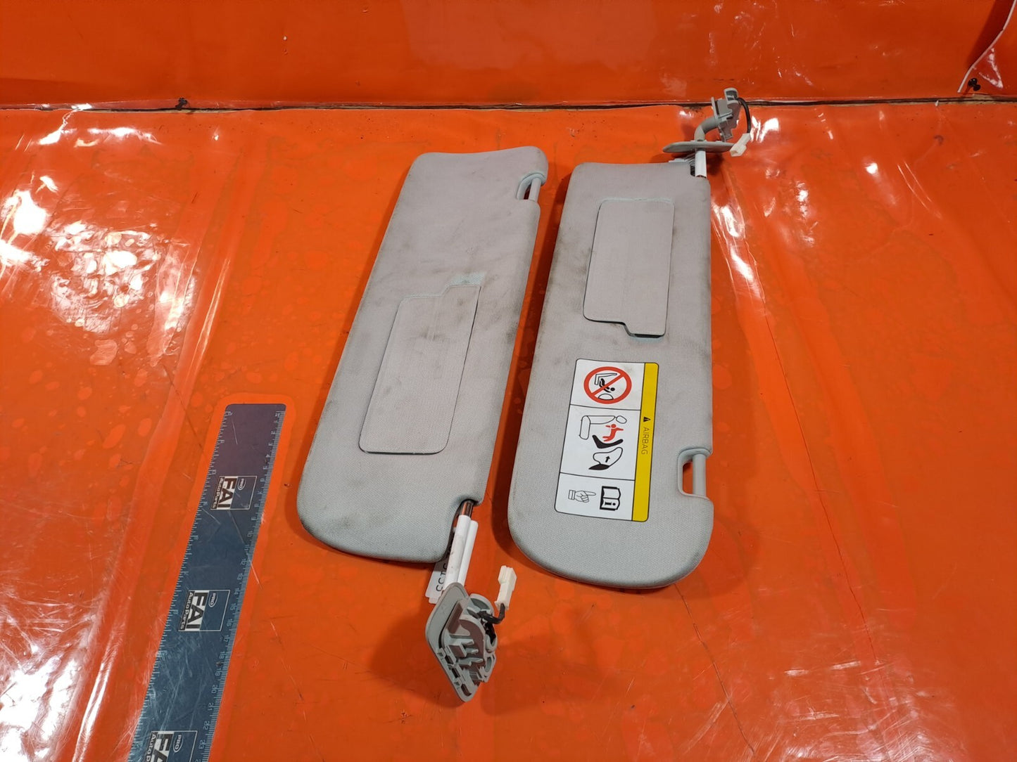✅2020 TESLA MODEL 3 LEFT & RIGHT SUN VISOR PAIR 1088738-21-I + WARRANTY A262 - Image 3