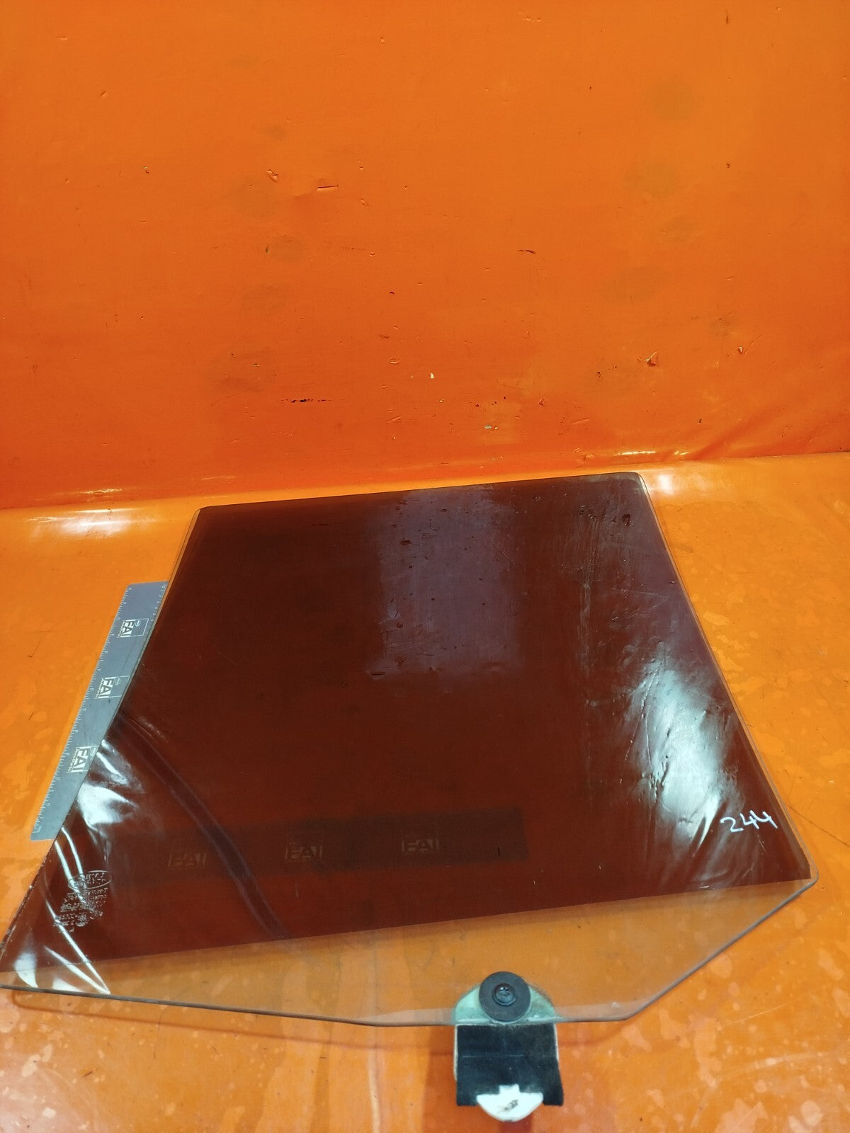 ✅2010 LAND ROVER DISCOVERY 4 L319 REAR RIGHT DOOR GLASS 5H22-21422-AA + WARRANTY - Image 11