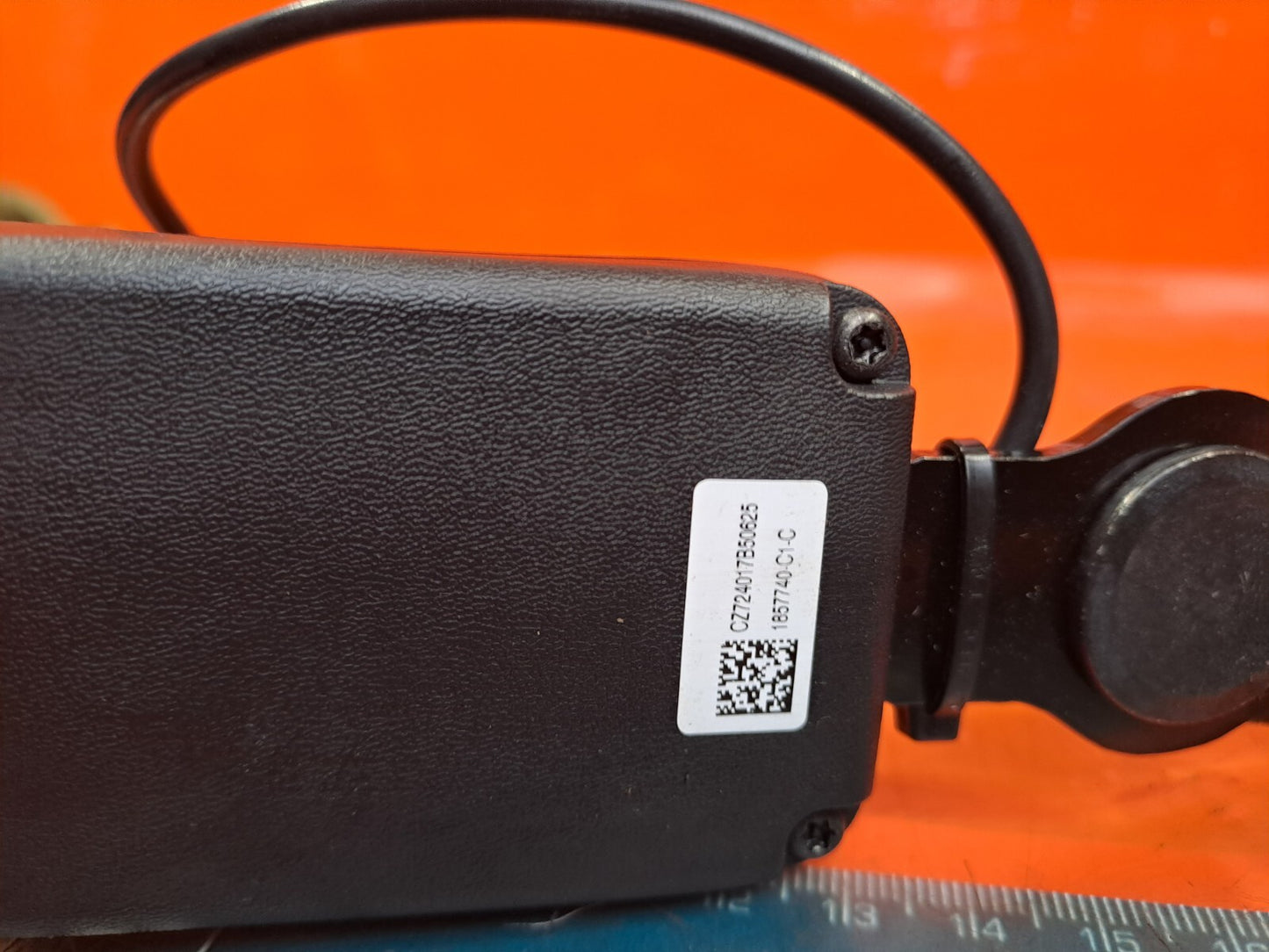 TESLA MODEL 3 LONG 2024 REAR LEFT SEAT BELT BUCKLE 1857740-C1-C Warranty A207 - Image 5