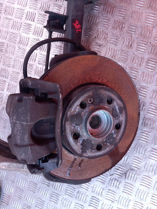 2019 Mercedes A Class W177 Front Left Suspension Leg Hub A1773209100 A382 - Image 2