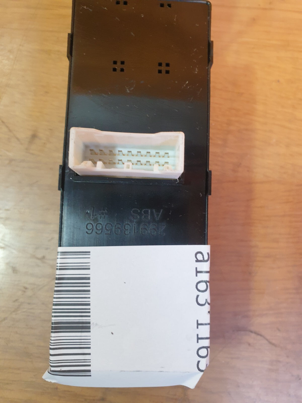 ✅2016 SSANGYONG TIVOLI XLV FRONT RIGHT ELECTRIC WINDOW SWITCH 85812-35000 A163 - Image 11