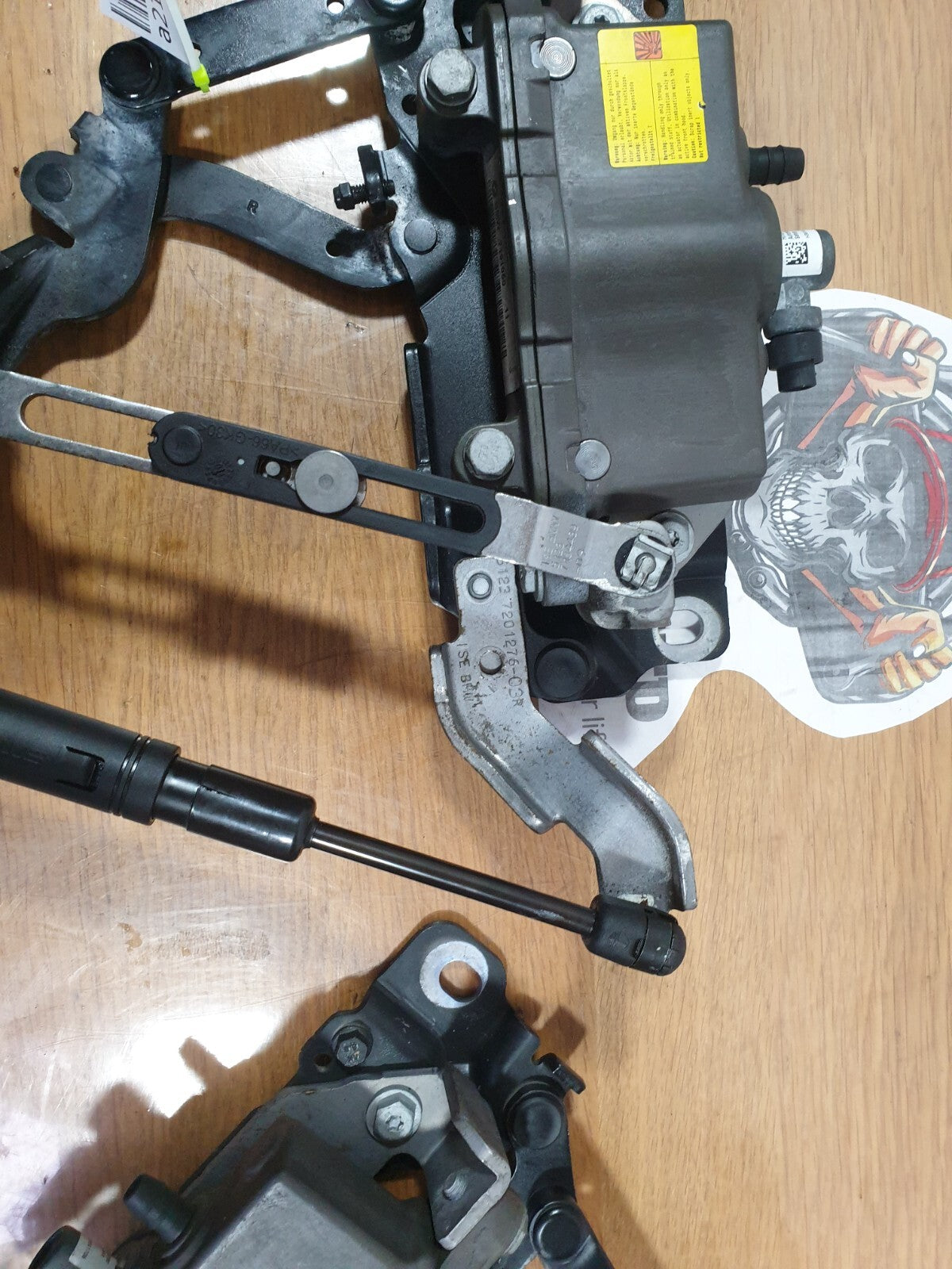 2010 BMW 5 SERIES F11 2.0D BONNET HINGE & ACTUATOR SET 7191050 7191049 A216 - Image 11