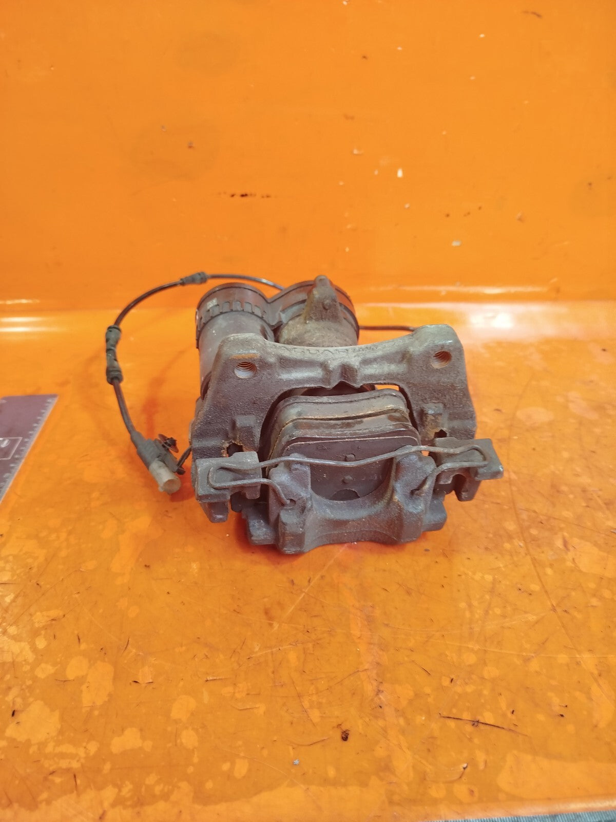 ✅2019 JAGUAR E-PACE X540 REAR RIGHT BRAKE CALIPER JK72-2K327-AA + WARRANTY xAA - Image 1