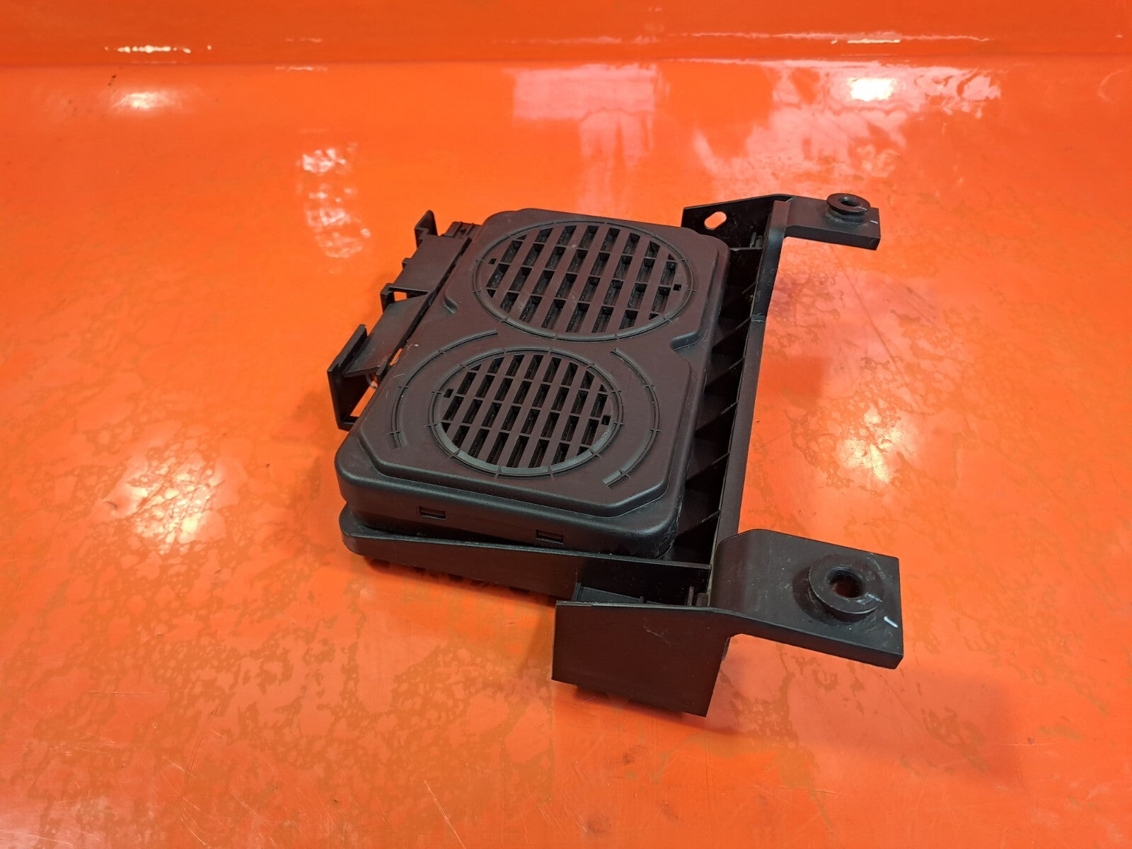 2024 HYUNDAI IONIQ 5 PEDESTRIAN ALERT SOUND SPEAKER 96390-GI200 + WARRANTY A226 - Image 3