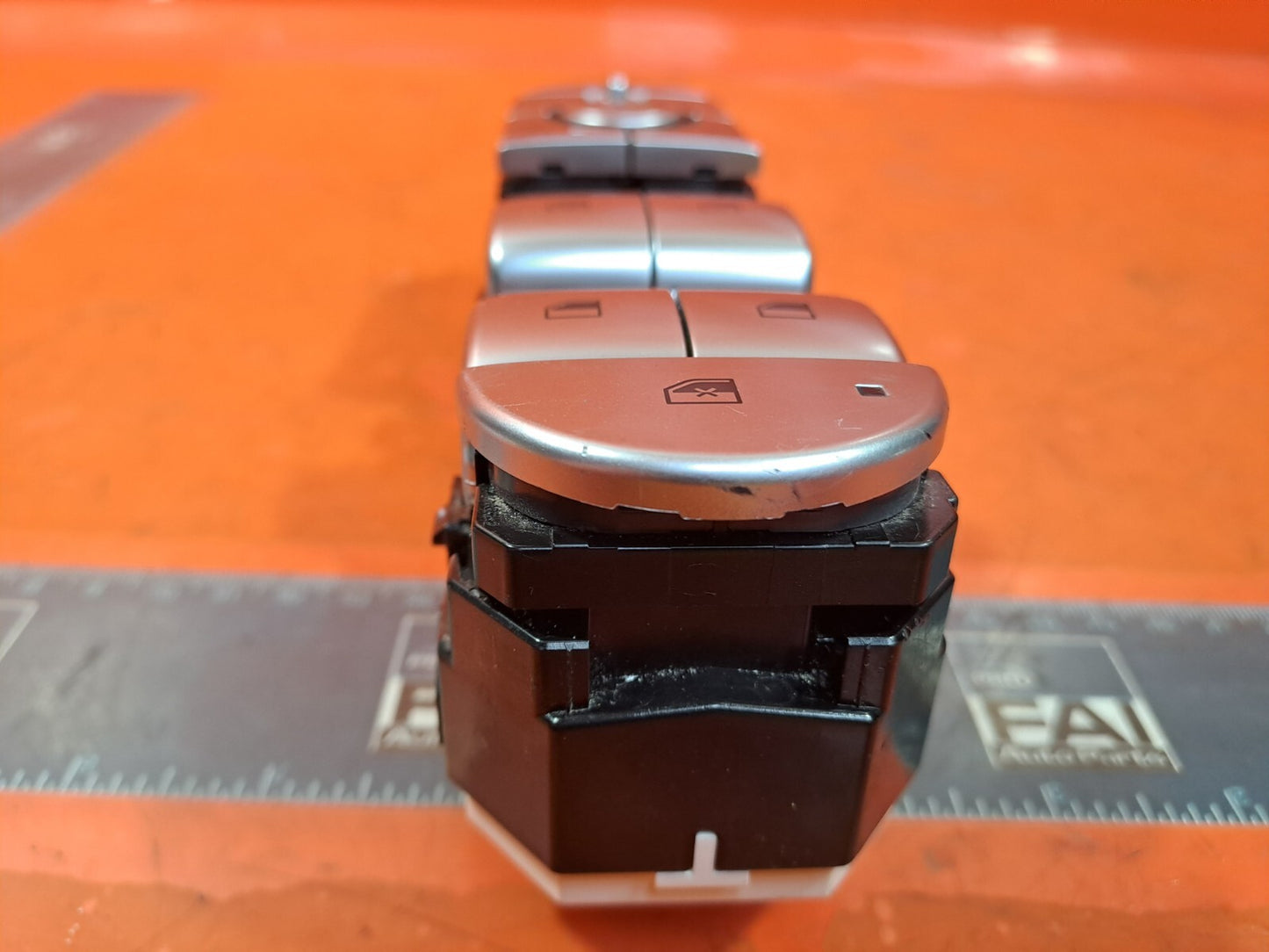 2024 HYUNDAI IONIQ 5 FRONT RIGHT WINDOW SWITCH ASSEMBLY 93571-GI910 A226 - Image 7