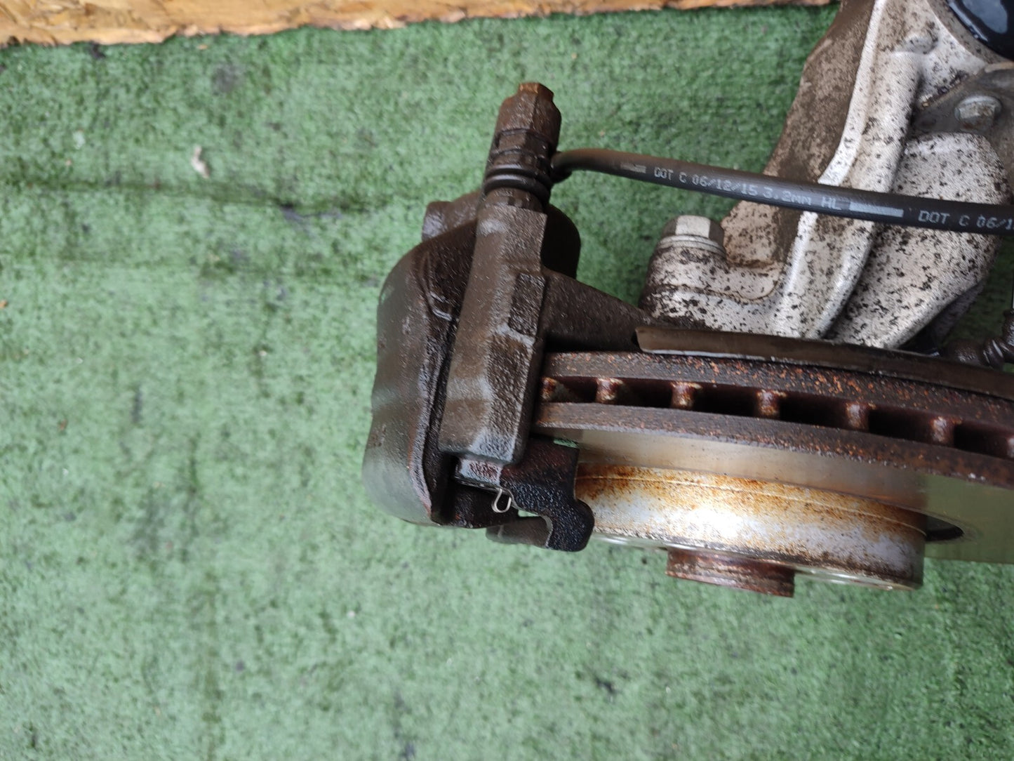 ✅Audi A3 E-Tron 2015 1.4 Petrol FRONT LEFT SUSPENSION LEG HUB 5Q0407251A A204 - Image 8