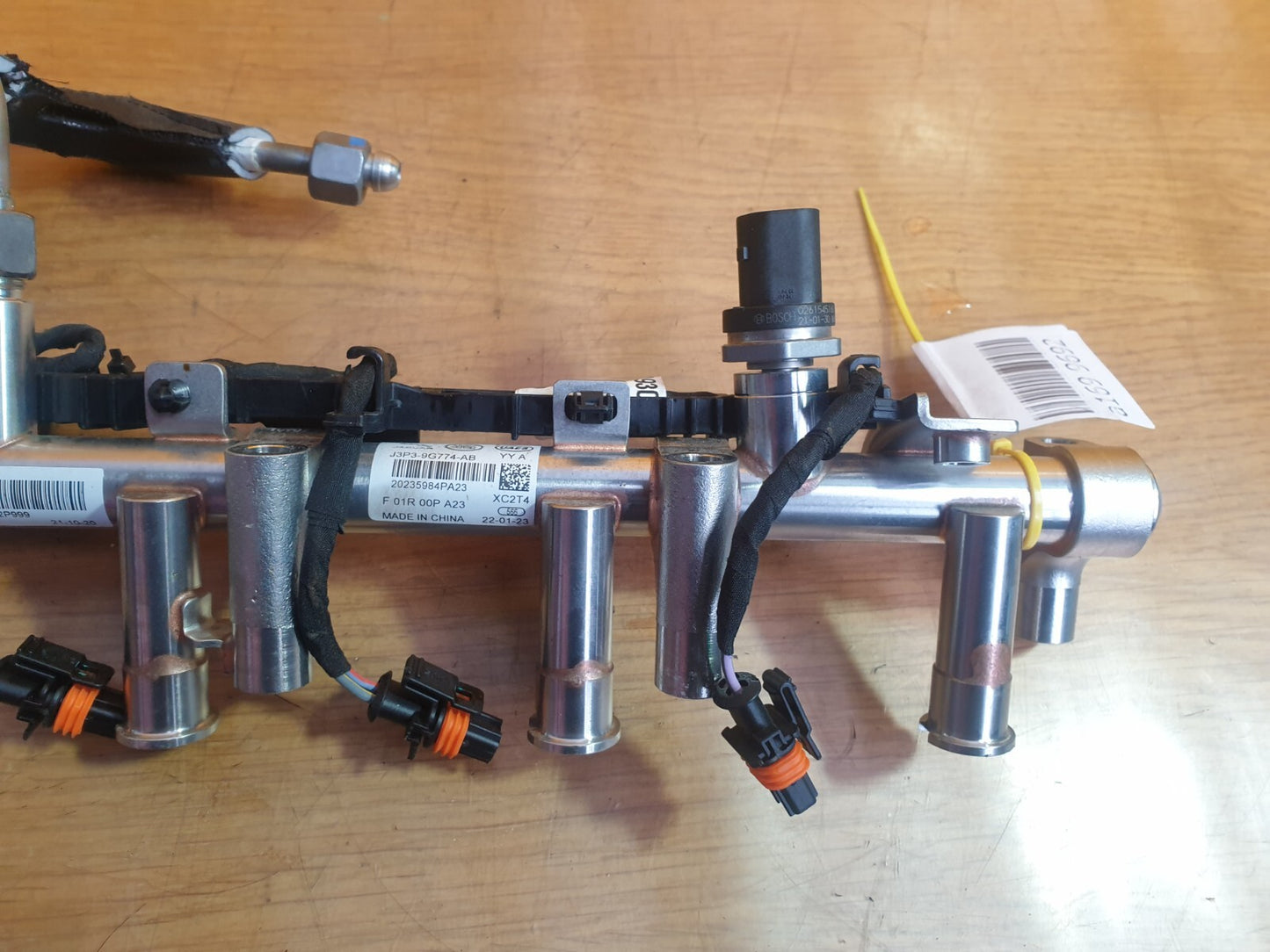 ✅2022 RANGE ROVER EVOQUE L551 1.5P FUEL INJECTION RAIL J3P39G774AB + WARRANTY - Image 2