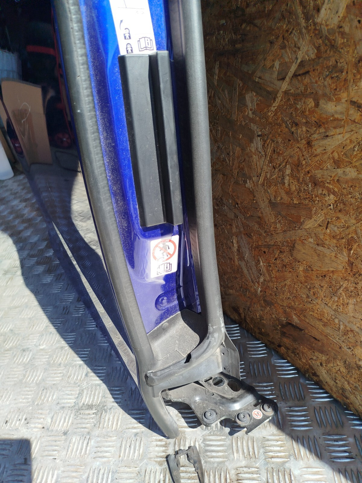 ✅FORD B-MAX TITANIUM 1.0 PETROL 2014 REAR RIGHT SLIDING DOOR BARE BLUE Scratches - Image 9
