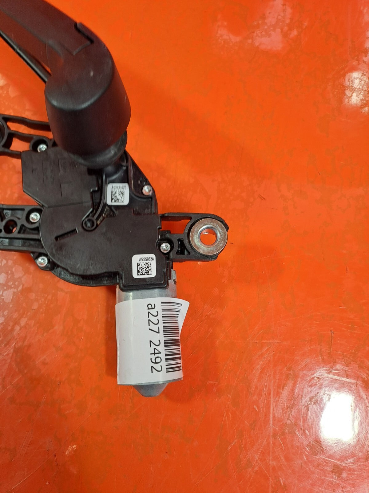 2023 CUPRA LEON VZ2 1.4P REAR WINDSCREEN WIPER MOTOR 8V0955711C + WARRANTY A227 - Image 2