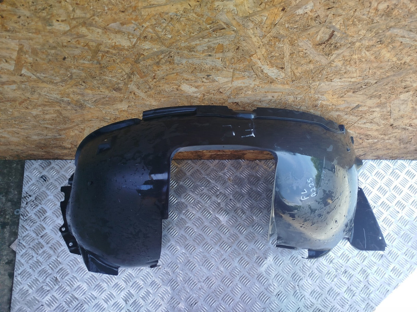 ✅Volkswagen Transporter T6 2016 2.0 Diesel FRONT LEFT WHEEL ARCH LINER Warranty - Image 8