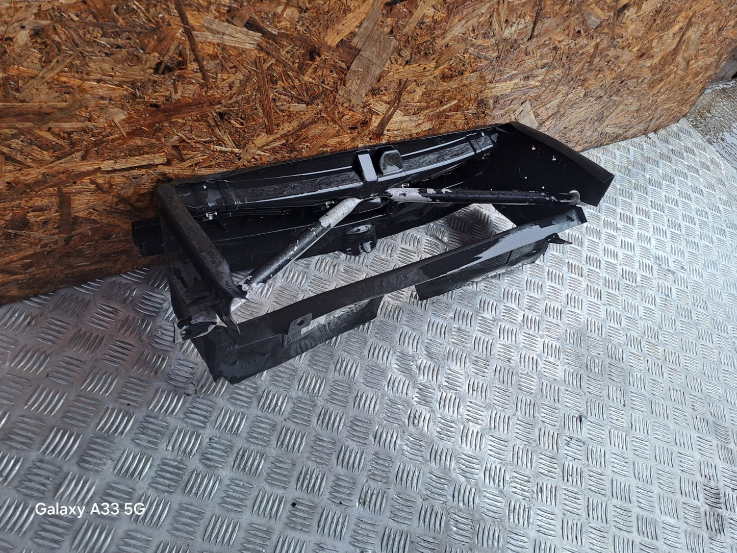 ✅BMW 118D F21 1 Series Sport 2.0 Diesel 2016 AIR DUCT FRONT RADIATOR UPPER PANEL - Image 2