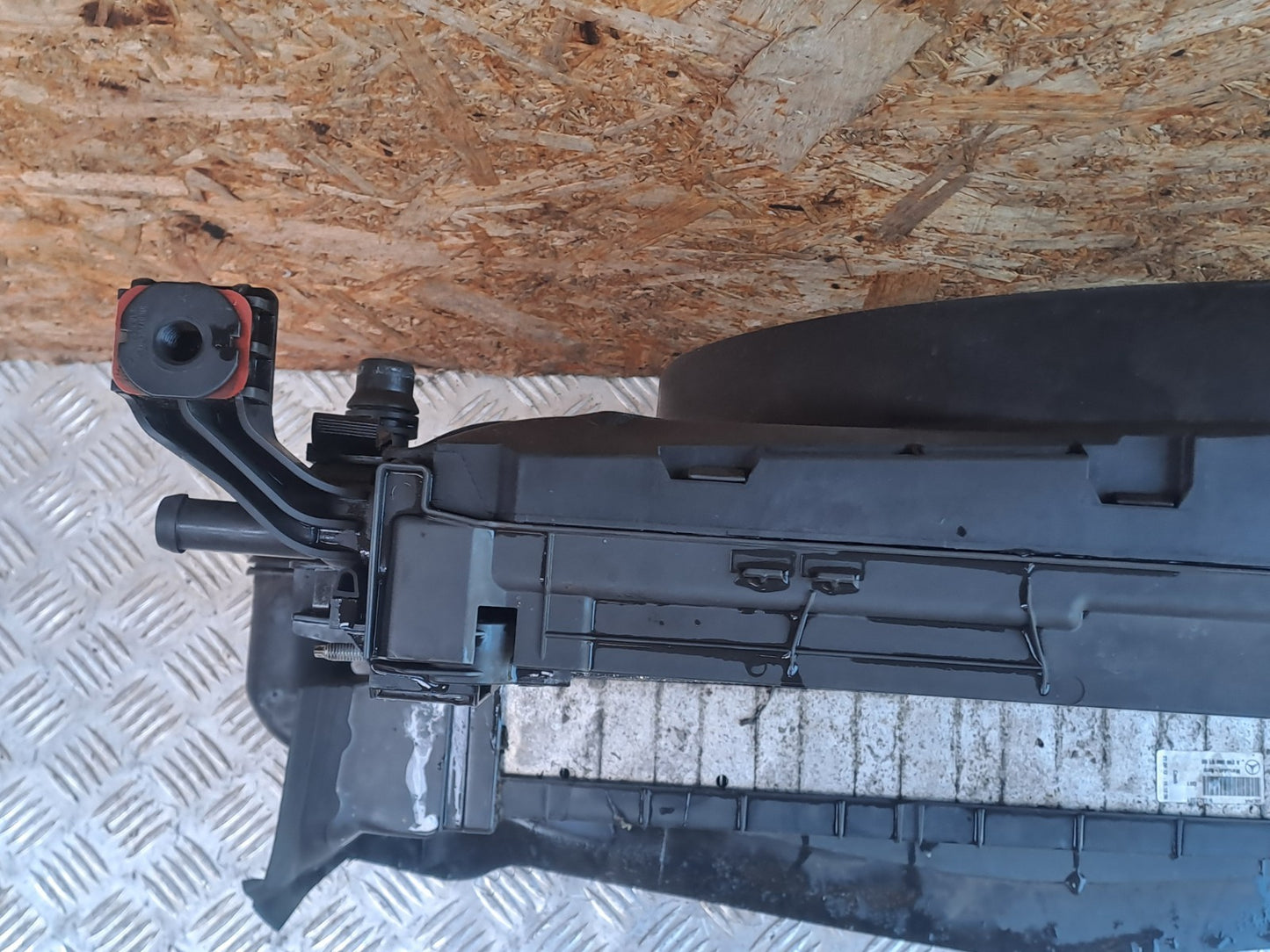 ebay-src:https://i.ebayimg.com/00/s/mtiwmfgxnjaw/z/ffiaaeswi1hohc8x/$_57.jpg
