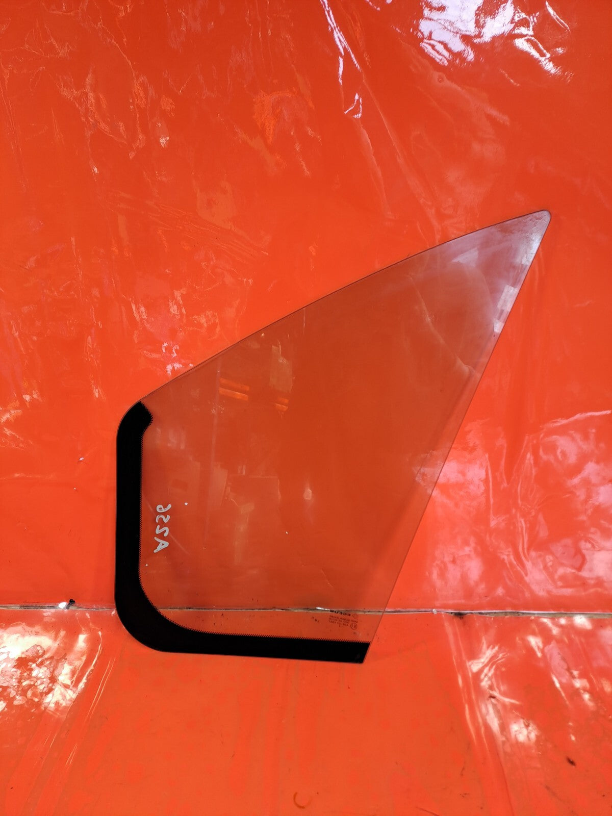 ✅RENAULT TRAFIC MK3 Sl27 1.6 DIESEL 2016 FRONT RIGHT DOOR QUARTER WINDOW GLASS - Image 7