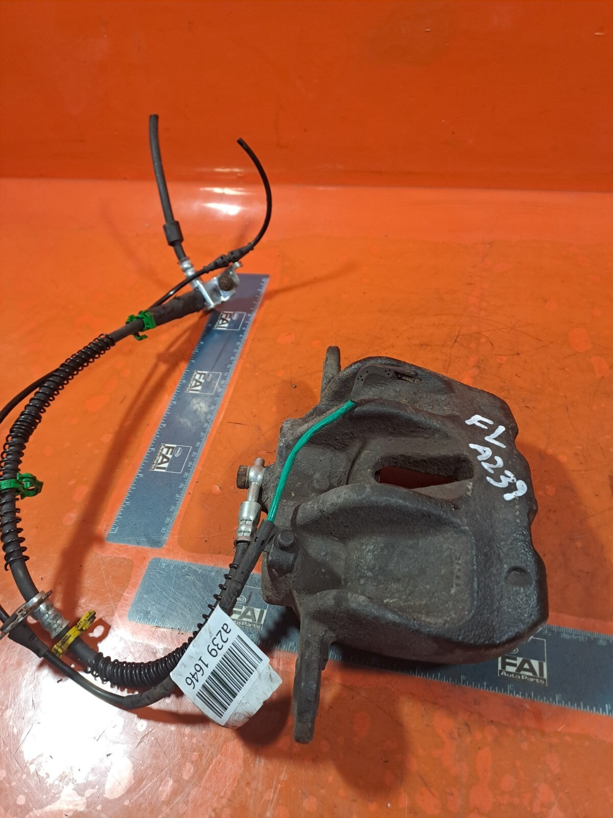 ✅2011 LAND ROVER DISCOVERY 4 L319 3.0D FRONT LEFT BRAKE CALIPER + WARRANTY A239 - Image 1