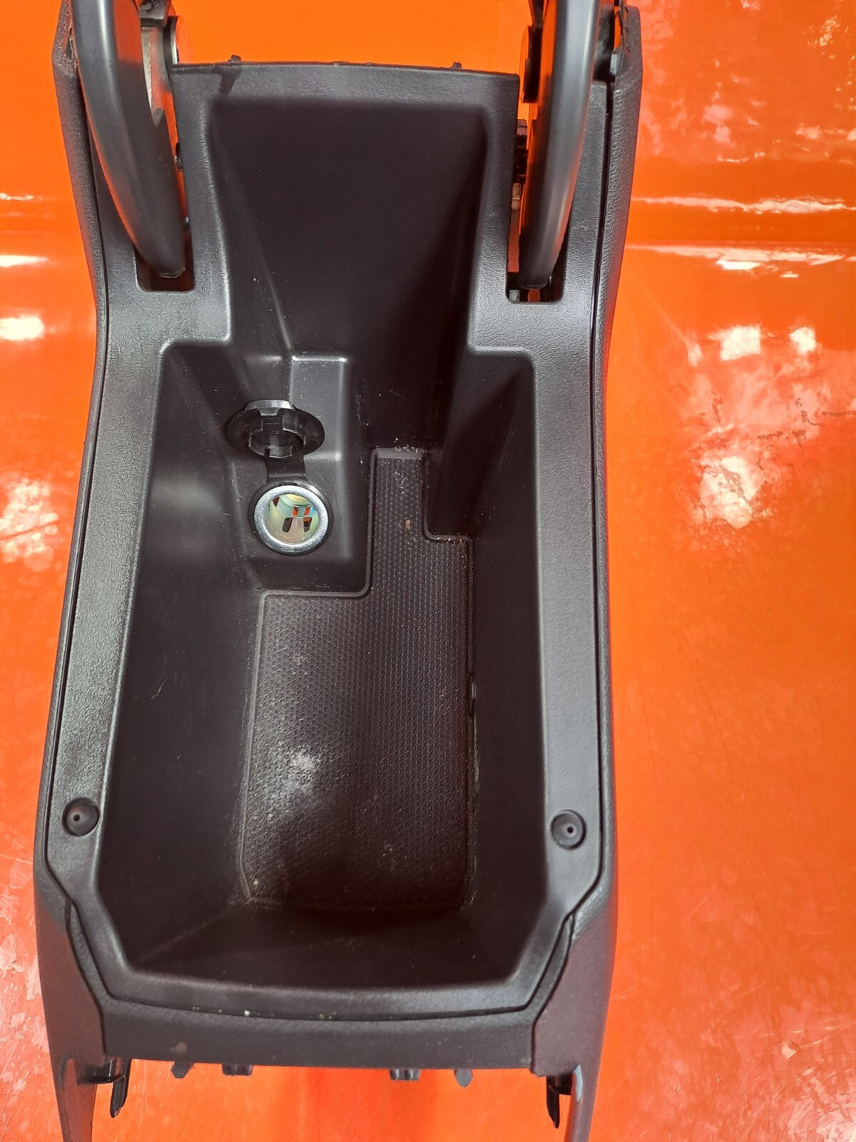 Cupra Leon VZ2 2023 1.4 Petrol ArmRest Assembly 5FA864207C Warranty A227 - Image 10