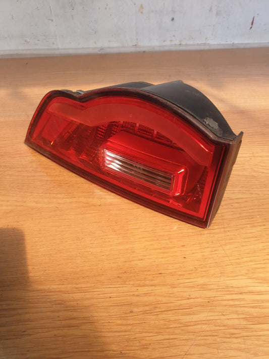 ✅JAGUAR F-PACE V6 3.0 PETROL 2017 REAR LEFT INNER TAIL LIGHT HK8315K273AA A196 - Image 2