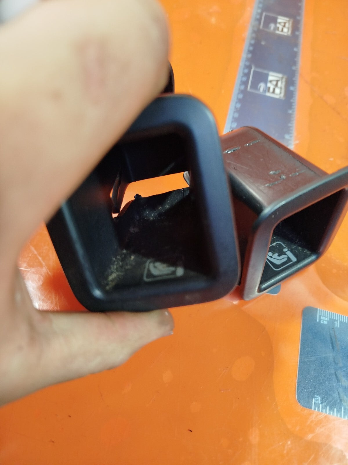 ✅2022 VOLKSWAGEN POLO MK6 ISOFIX CHILD x4 SEAT SLOT GUIDE TRIM 2G0887233B xAA - Image 8