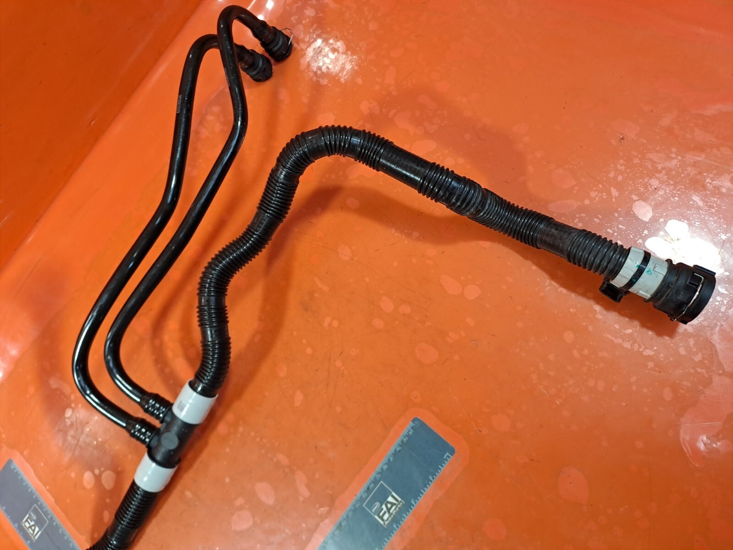 TESLA MODEL 3 LONG 2024 WATER COOLANT HOSE PIPES 1126916-00-B 1836499-00-A A207 - Image 4