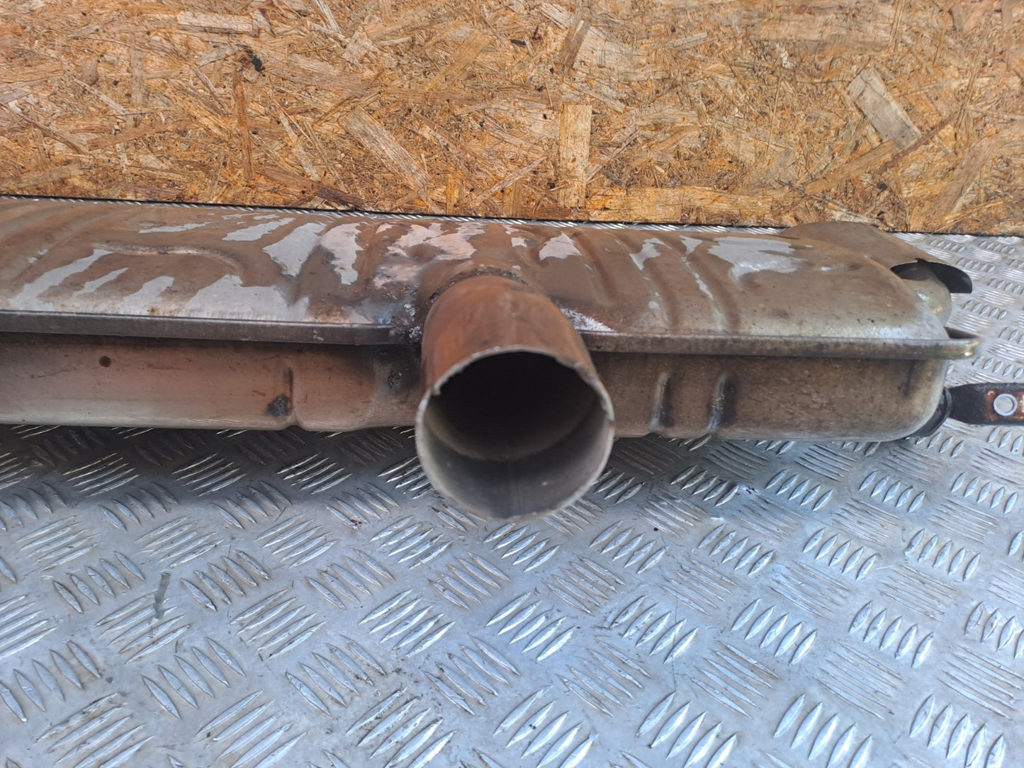 ✅MERCEDES B180 W246 1.8 DIESEL 2012 REAR EXHAUST BOX A2464910700 A299