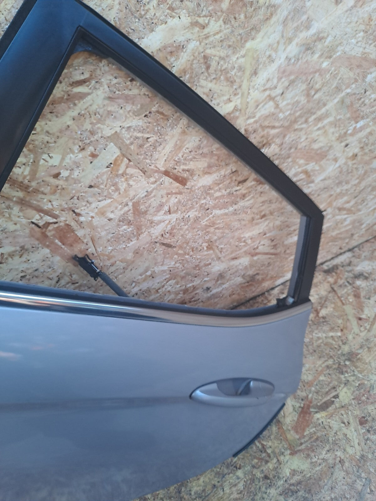 ✅2018 FORD FIESTA MK8 VIGNALE 1.0P REAR LEFT DOOR BEIGE bare A261