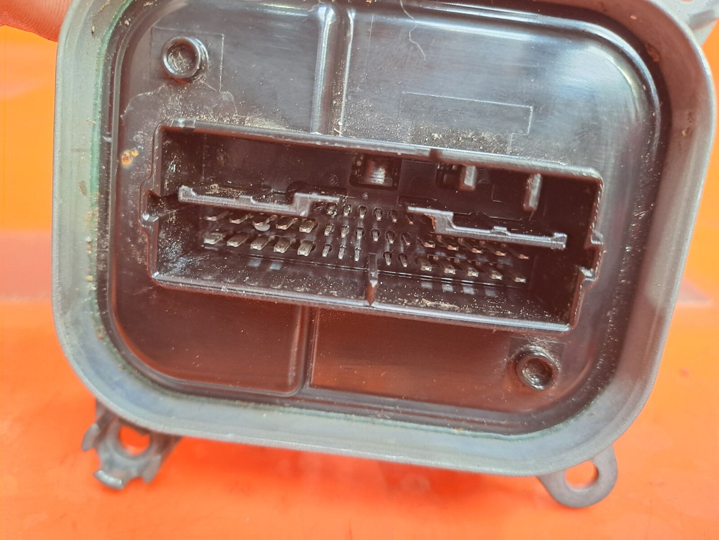 TESLA MODEL 3 LONG 2024 HEADLIGHT BALLAST CONTROL MODULE P1802471-31-D Warranty