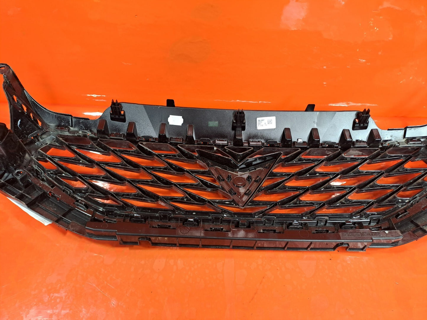 CUPRA LEON VZ2 1.4 PETROL 2023 FRONT BUMPER GRILLE Warranty A227