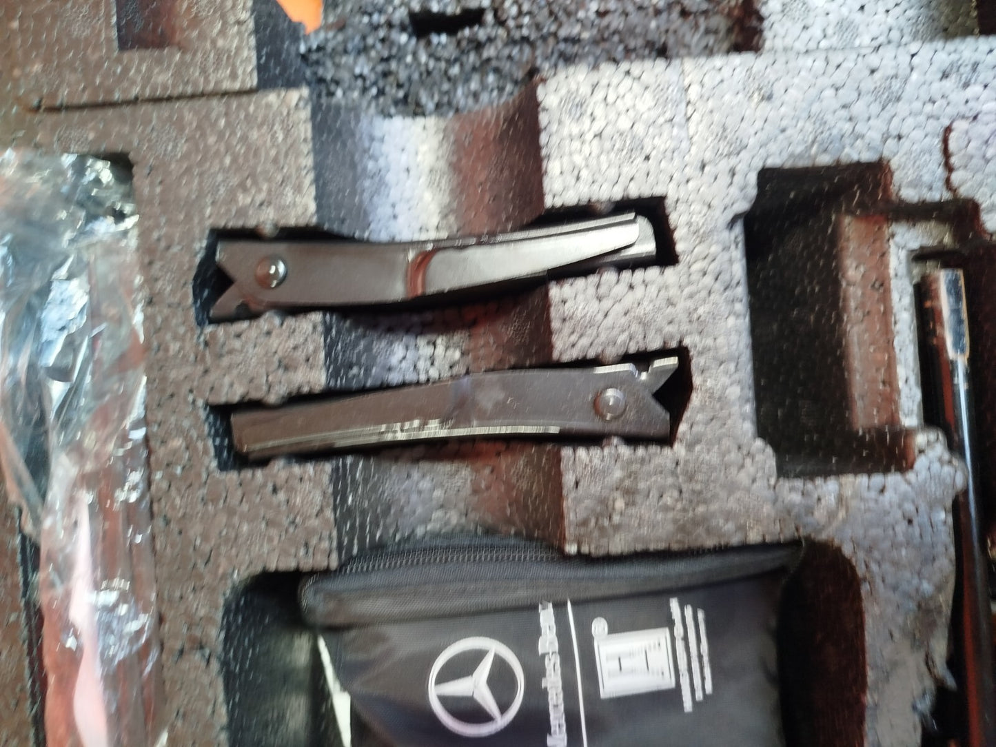 ✅LAND ROVER RANGE ROVER L320 2.7 DIESEL 2007 JACK TOOL KIT STORAGE 4H2219C004AA