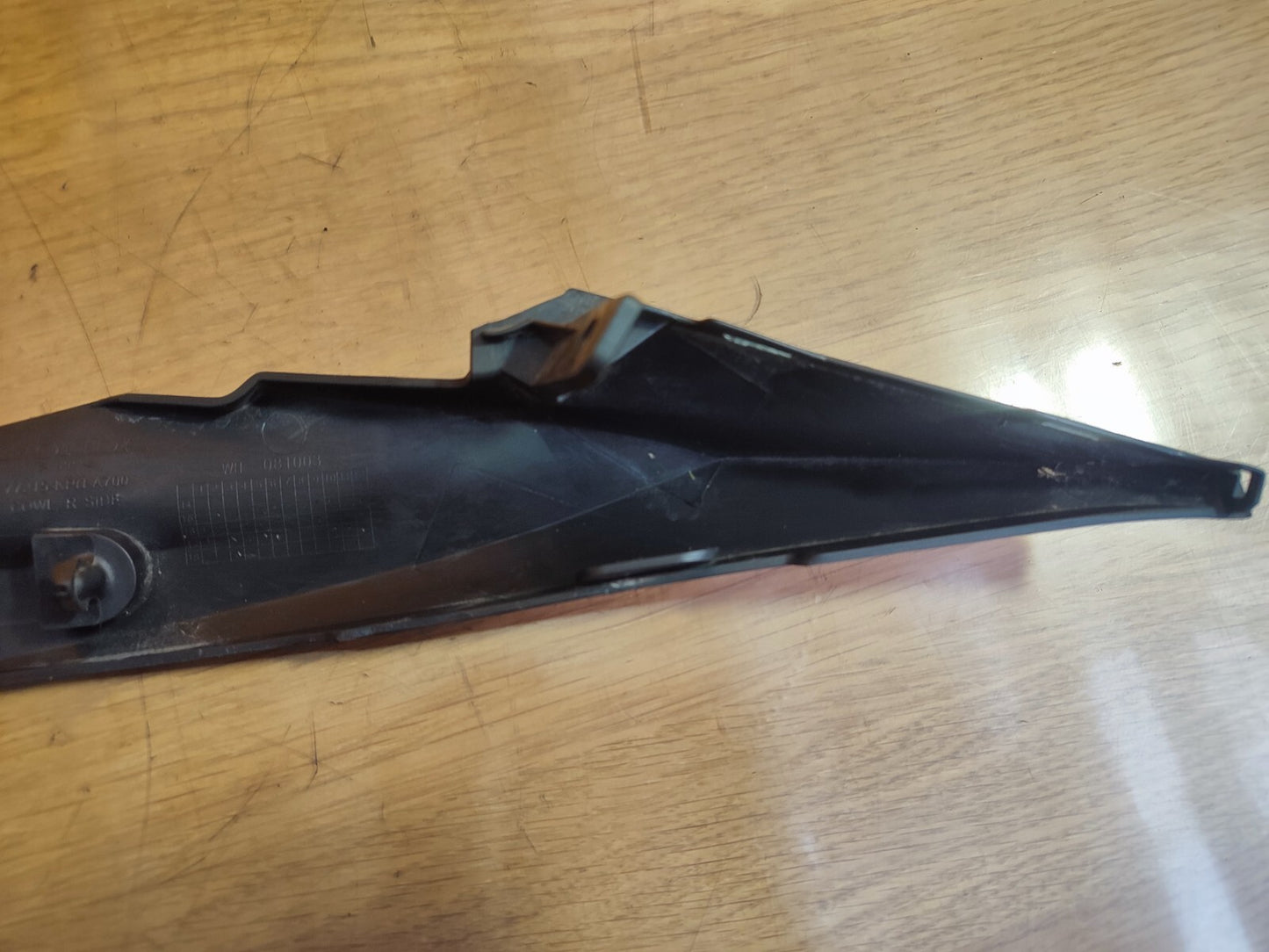 ✅HONDA GLR125 1W PETROL 2019 REAR INFILL FAIRING TRIM RIGHT SIDE 77215-KPN-A700