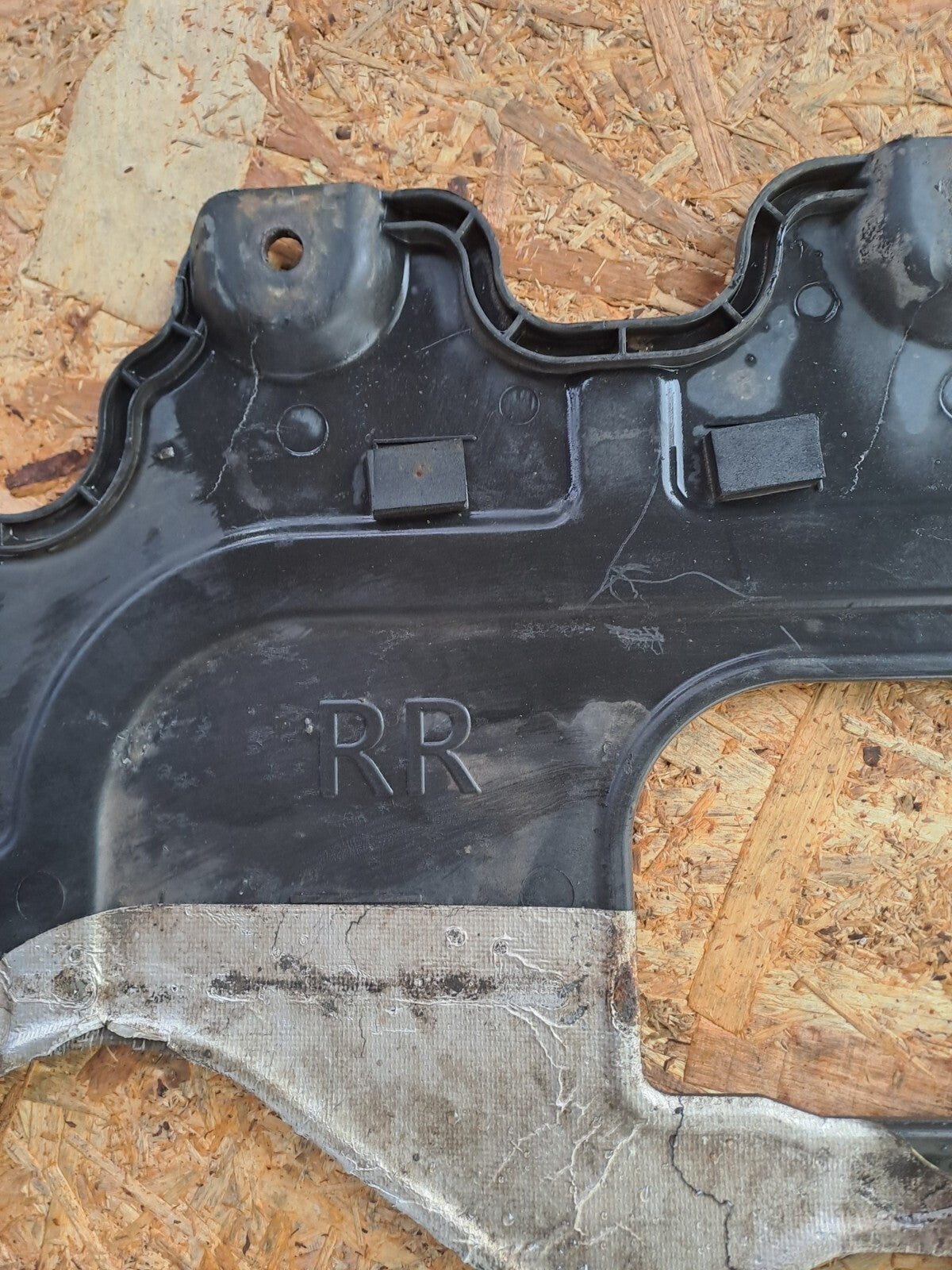 ✅Ssangyong Tivoli Ex 2016 1.6 Diesel Engine Under Tray 24380-35150 Damaged A279