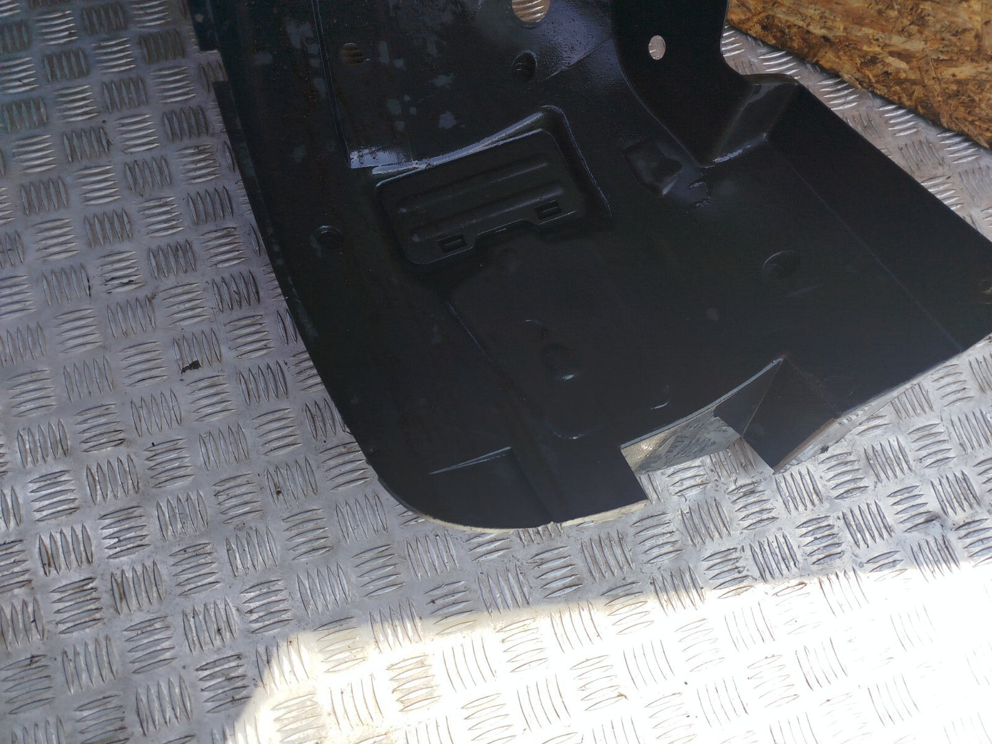 ✅Renault Trafic III Sl27 1.6 Diesel 2015 REAR RIGHT WHEEL ARCH LINER 93867899