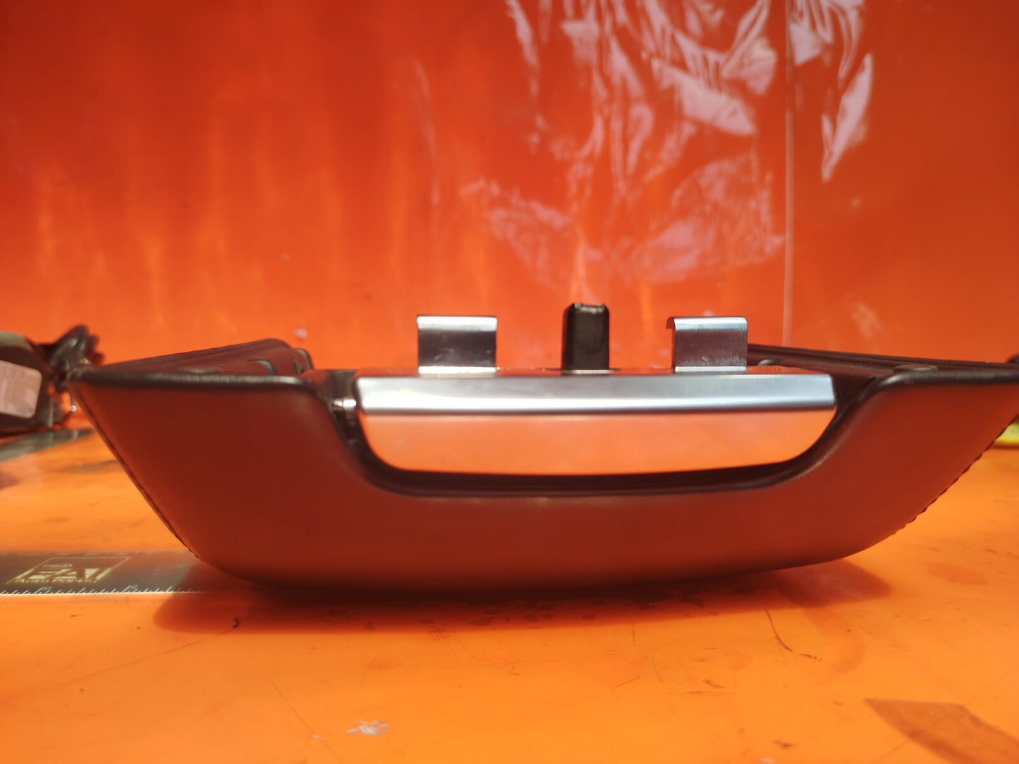 ✅LAND ROVER RANGE ROVER L320 2.7 DIESEL 2007 CENTRE CONSOLE LEATHER ARMREST A284
