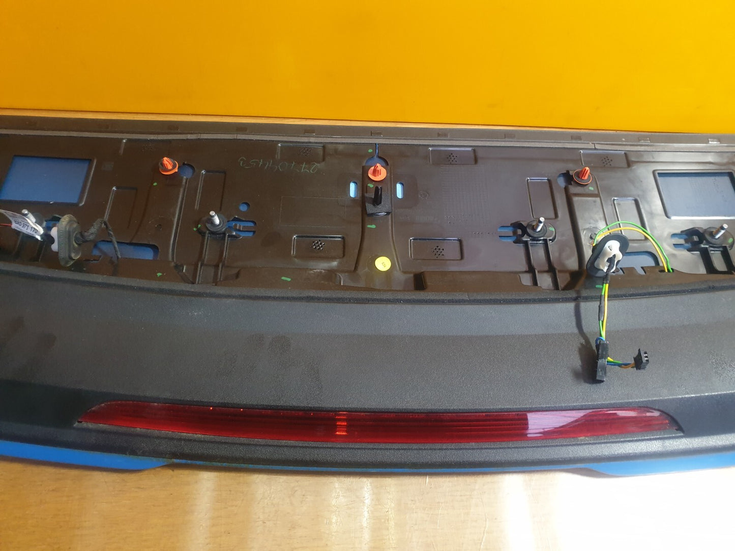 ✅AUDI A3 S LINE 1.4 PETROL HYBRID 2021 REAR SPOILER BLUE 8Y4827933 Warranty A149