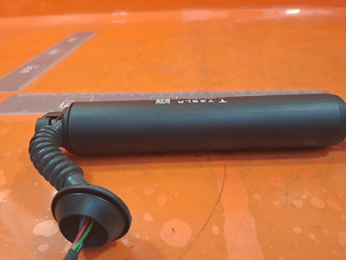 2024 TESLA MODEL 3 LONG TAILGATE BOOT LID STRUT RIGHT 1714866-00-D WARRANTY A207