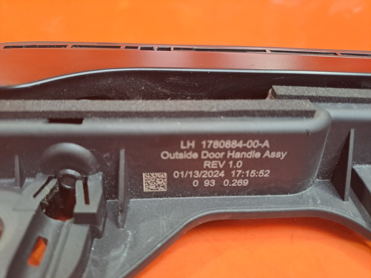 TESLA MODEL 3 LONG 2024 FRONT LEFT EXTERIOR DOOR HANDLE 1780884-00-A Warranty