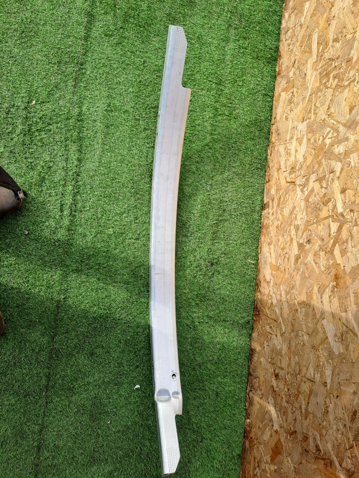 2024 TESLA MODEL 3 LONG FRONTBUMPER REINFORCEMENT CRASH BAR DENTED 1741047-00-F